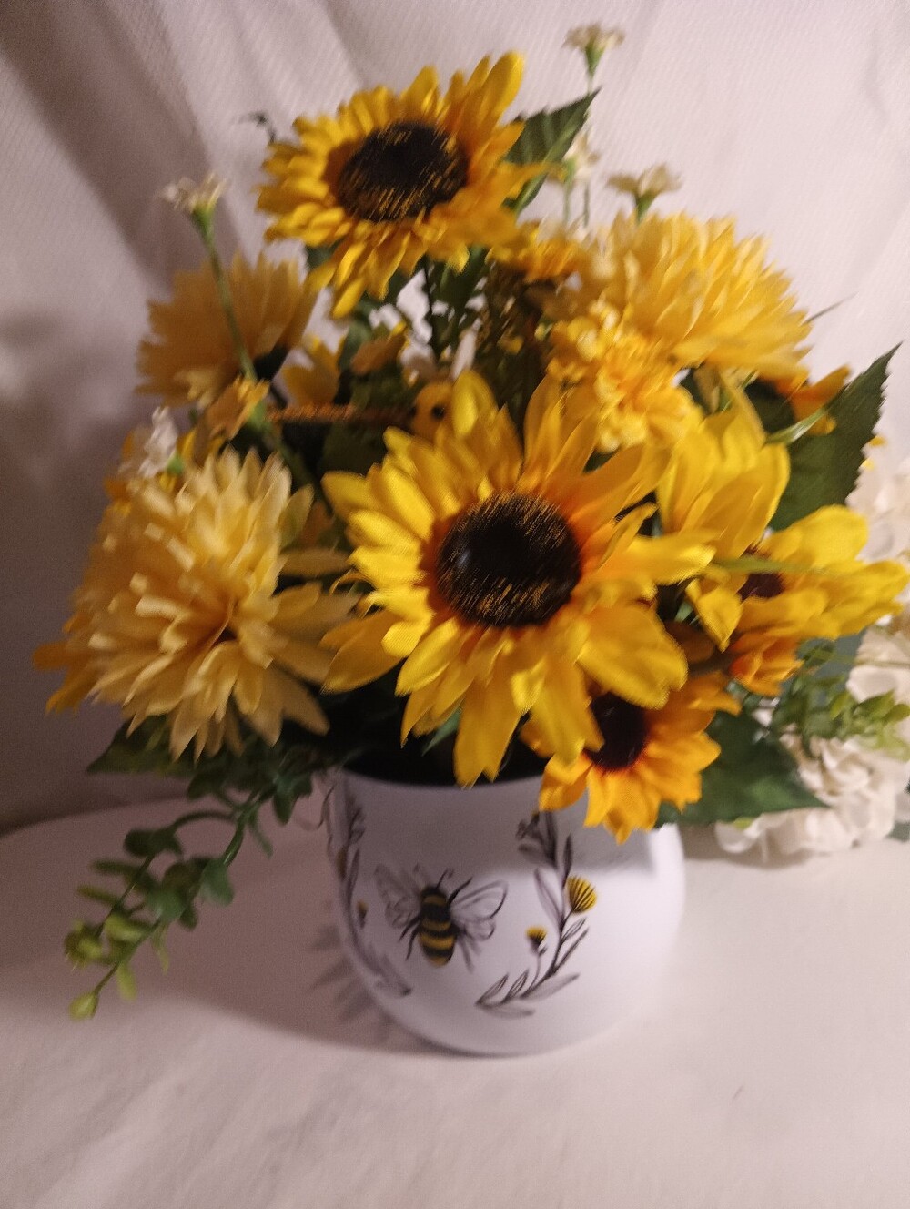 Sunflower Bumblebee Floral Design Decor
